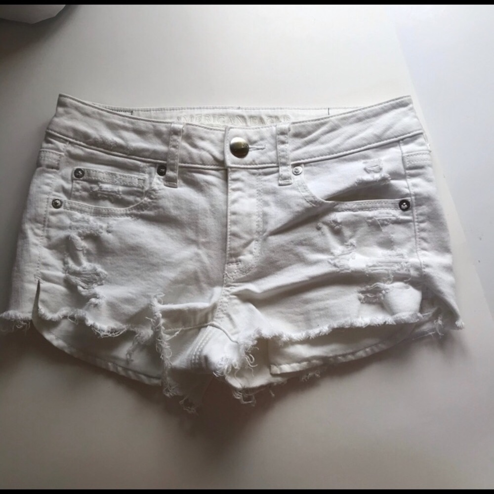 American Eagle Outfitter Distressed White Shorts